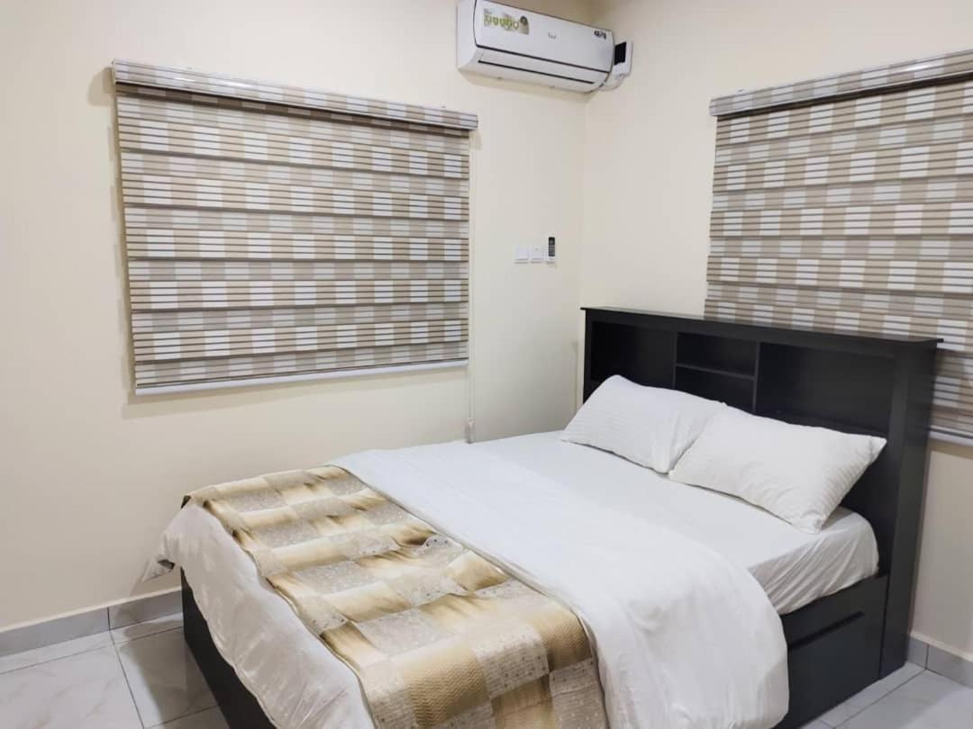 Ferienwohnung The Leneade Abuja Exterior foto