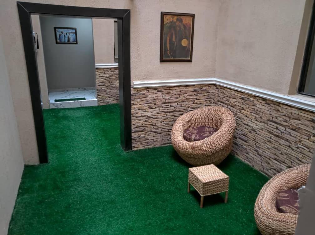 Ferienwohnung The Leneade Abuja Exterior foto
