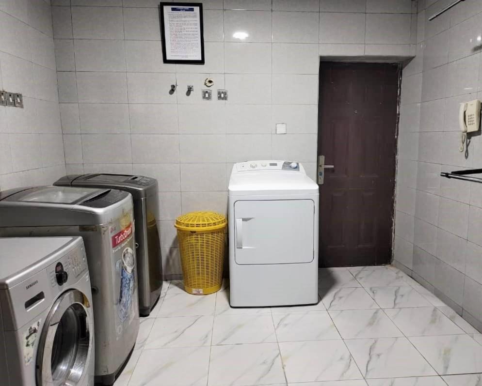 Ferienwohnung The Leneade Abuja Exterior foto