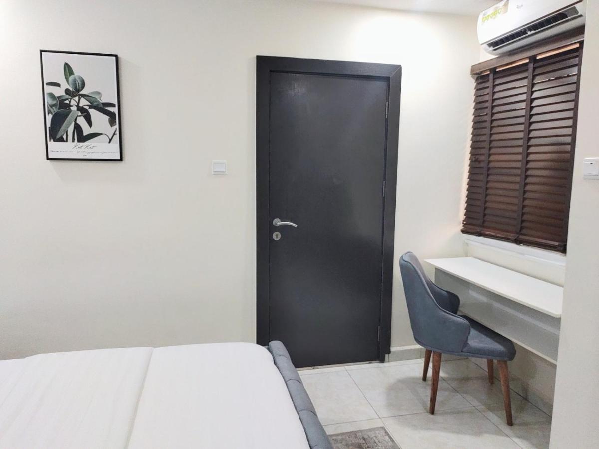 Ferienwohnung The Leneade Abuja Exterior foto