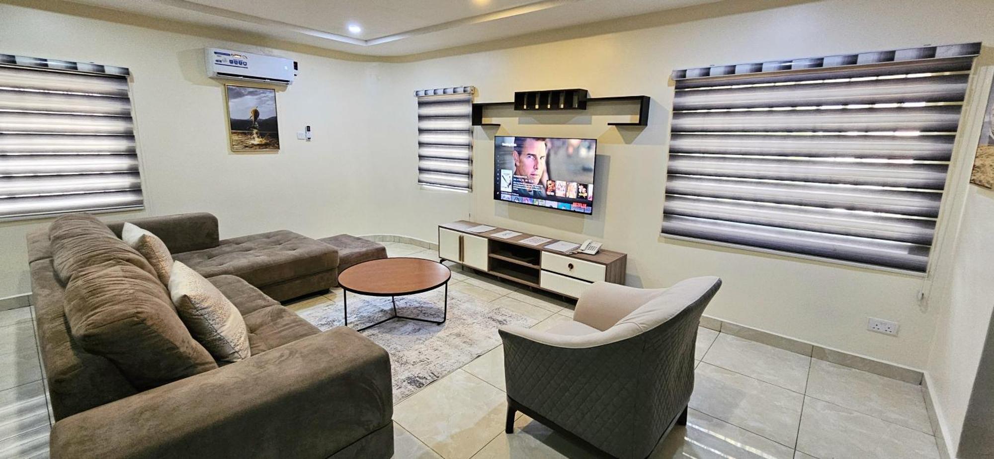 Ferienwohnung The Leneade Abuja Exterior foto