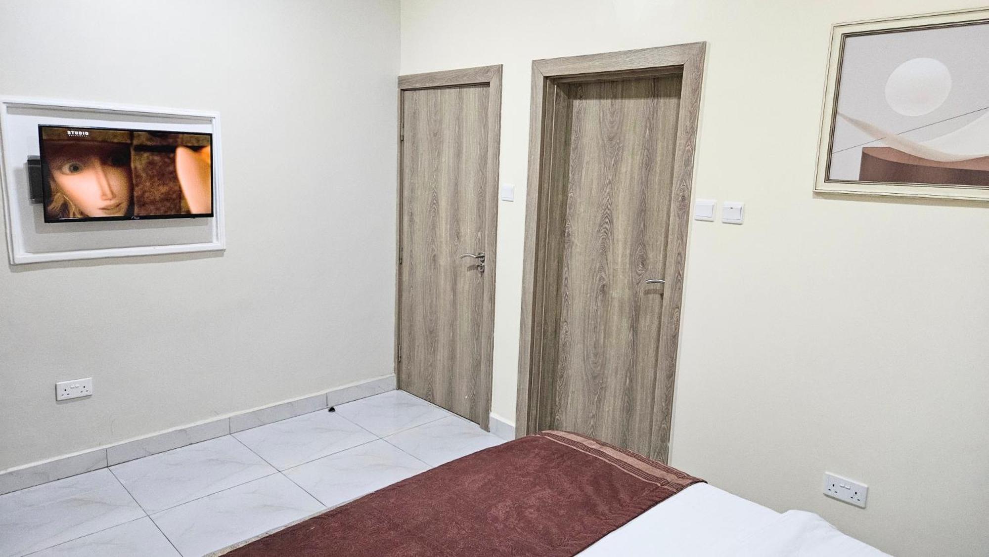 Ferienwohnung The Leneade Abuja Exterior foto