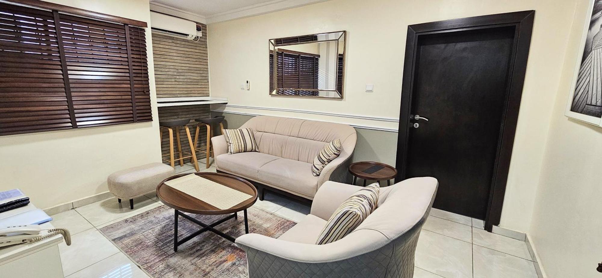 Ferienwohnung The Leneade Abuja Exterior foto