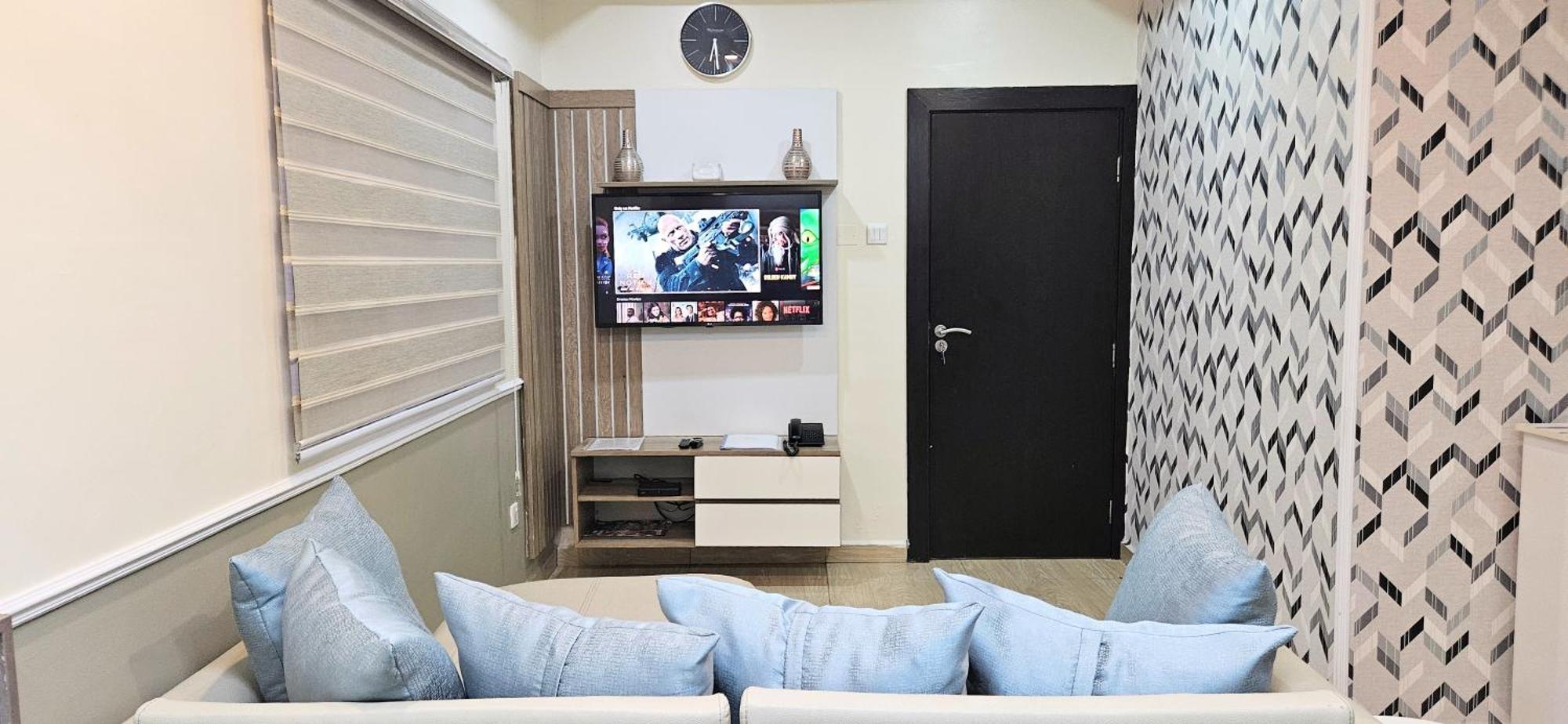 Ferienwohnung The Leneade Abuja Exterior foto