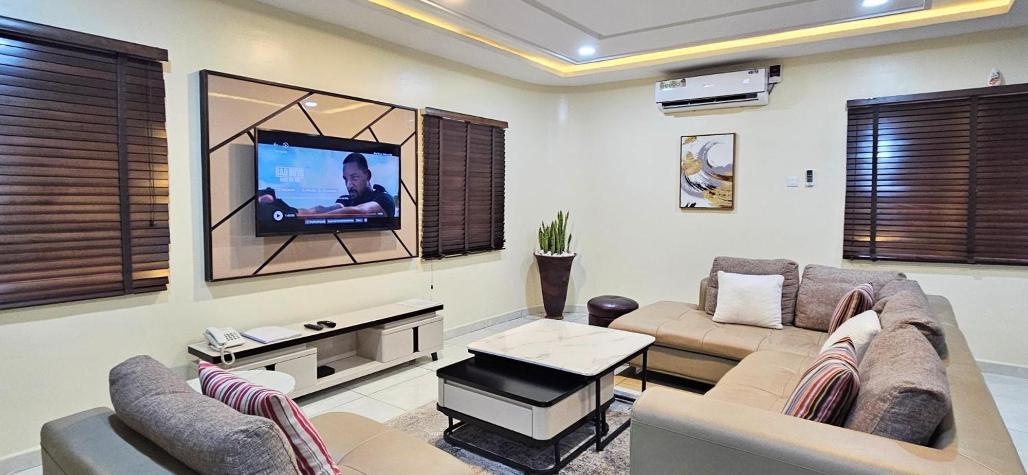 Ferienwohnung The Leneade Abuja Exterior foto